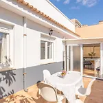 Ana House